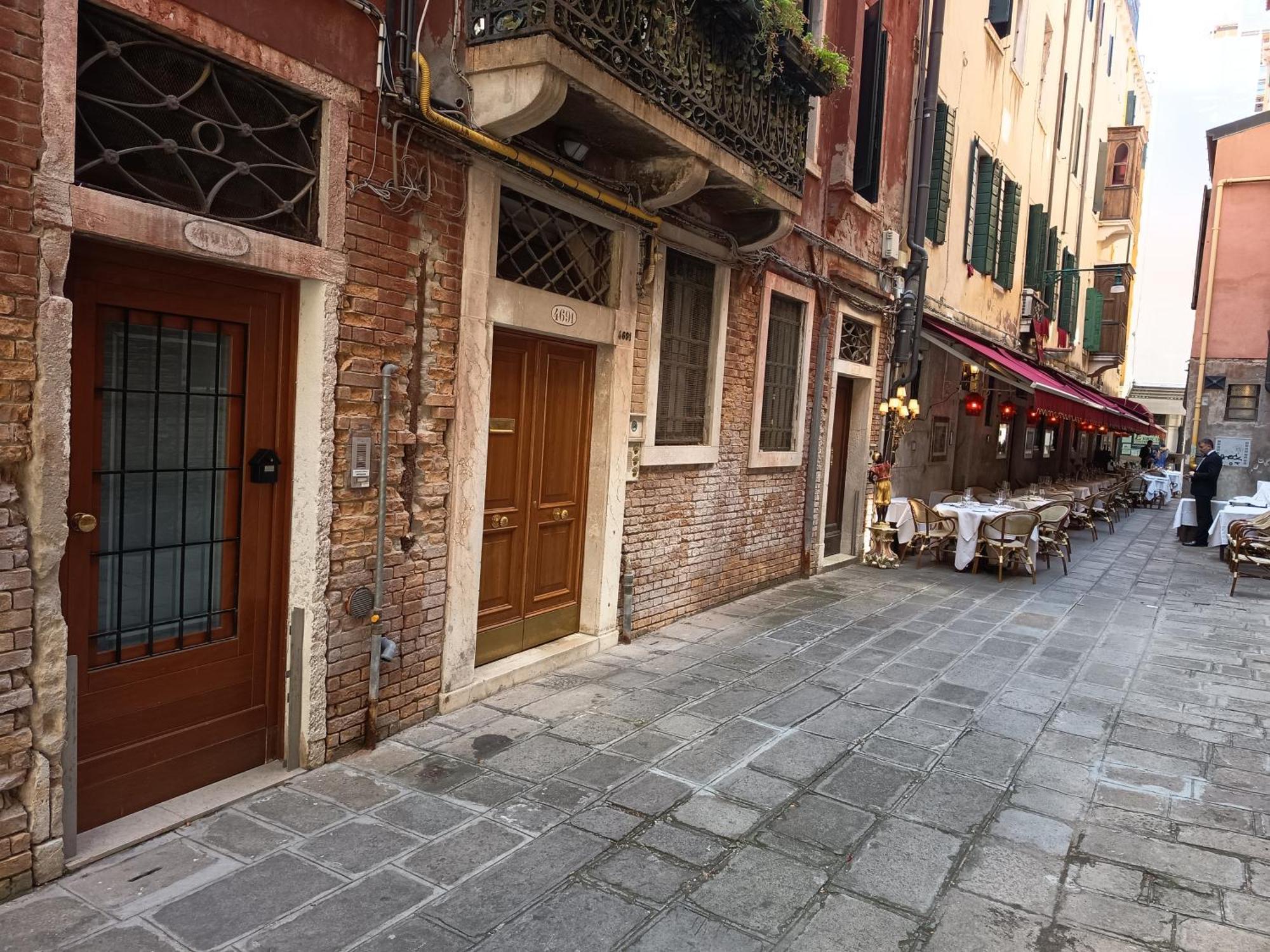 Ca Del Gambero Canal View Венеция Экстерьер фото